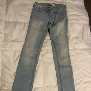 Hollister jeans
